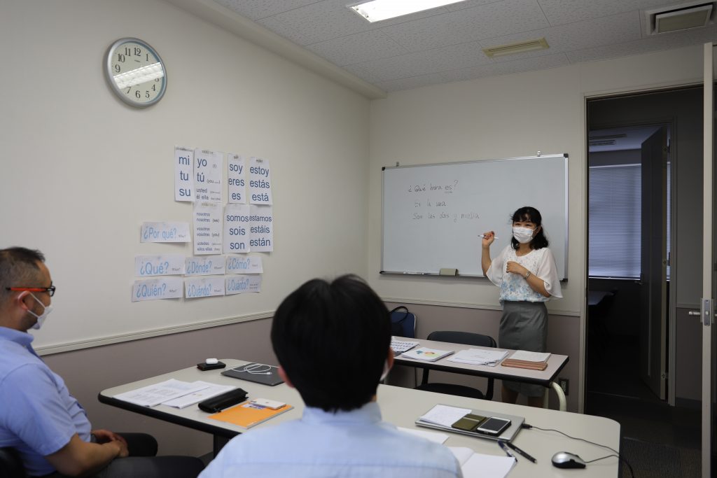 新人スタッフ スペイン語レッスン体験レポート DILA ディラ国際語学アカデミー 新人スタッフ スペイン語レッスン体験レポート DILA ディラ国際語学アカデミー